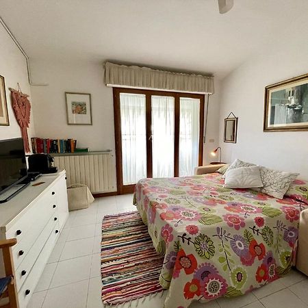 Giulia'S Apartment Viareggio Extérieur photo